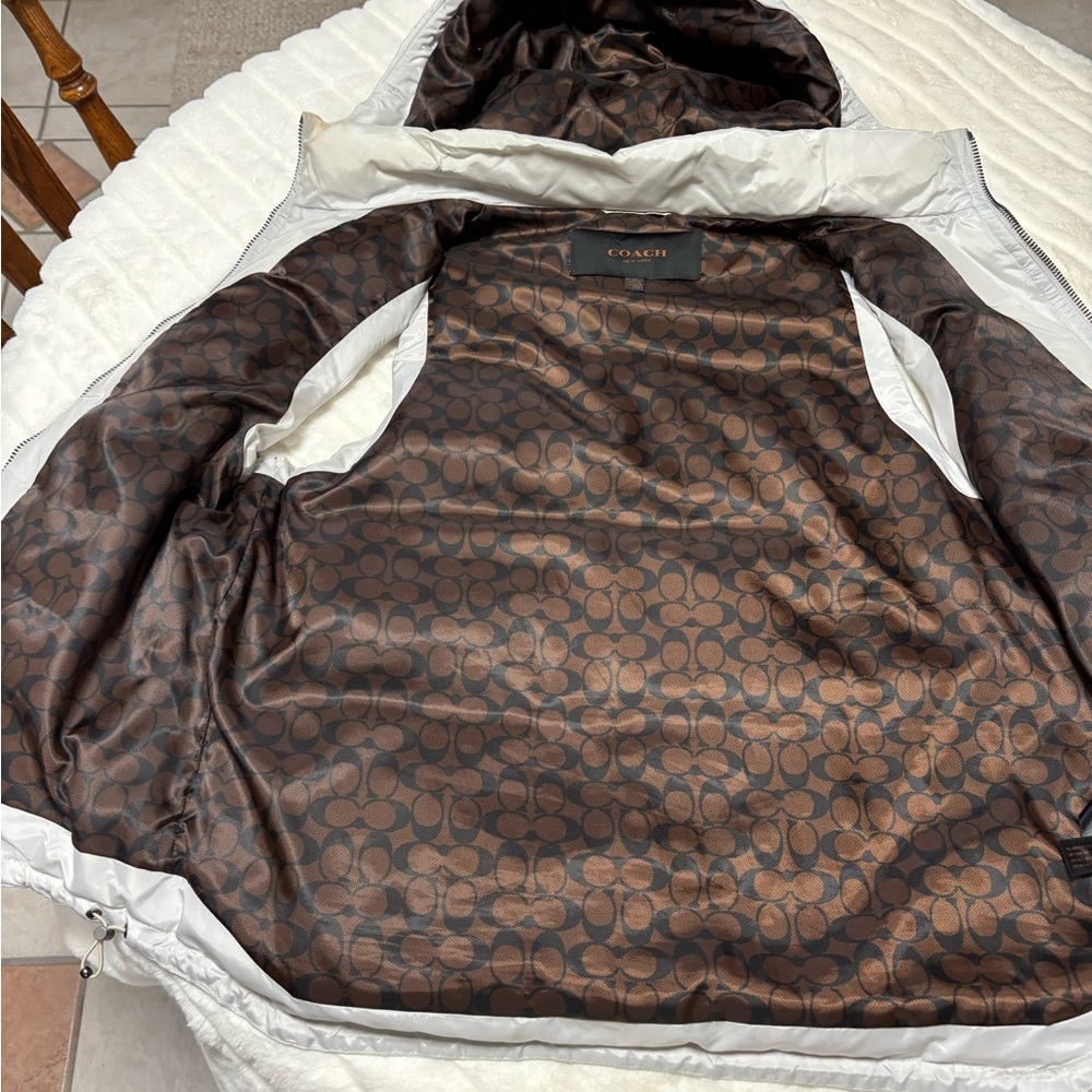 Coach Light Gray Puffer Vest With Brown Lining - image 4